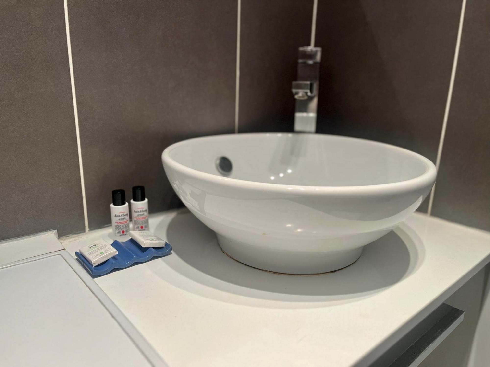 Suite Lavany Lyon Exterior foto